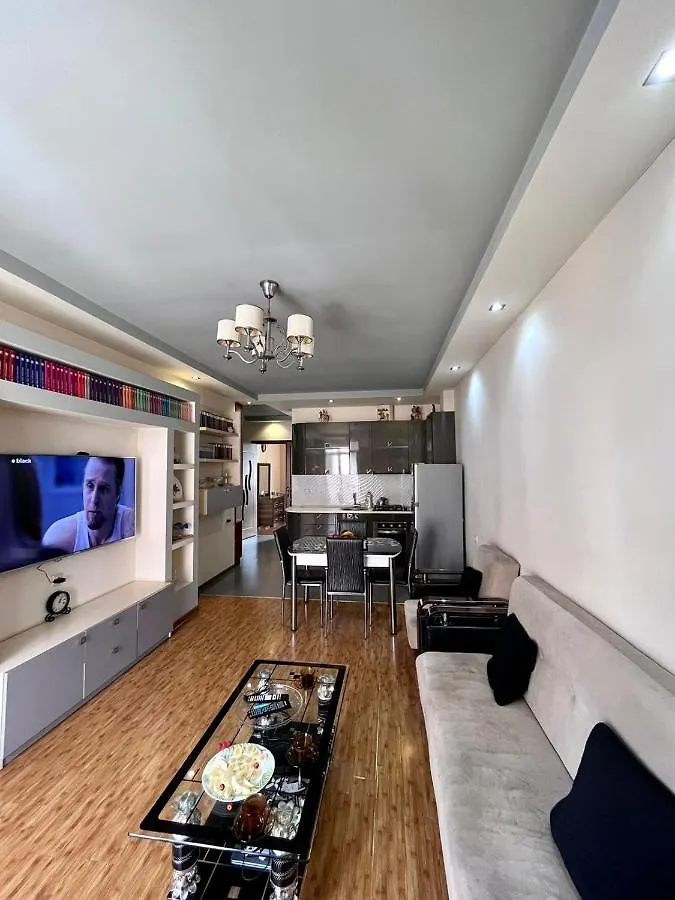 Apartament 3-Х Комнатная Квартира В Старом Городе Батуми